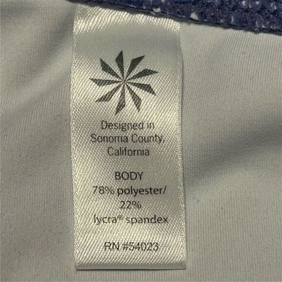 Athleta Women's Small Indigo Blue Geo Print Capri Leggings Yoga Gym - Picture 7 of 10